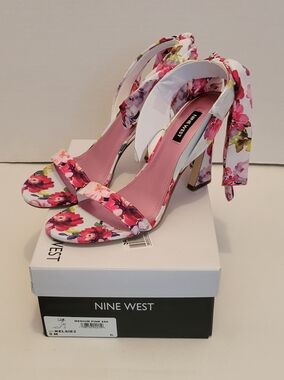 NWT Nine West Kelsie2 Floral Heels Size 9M Pink Bow Tie Stiletto Sandals